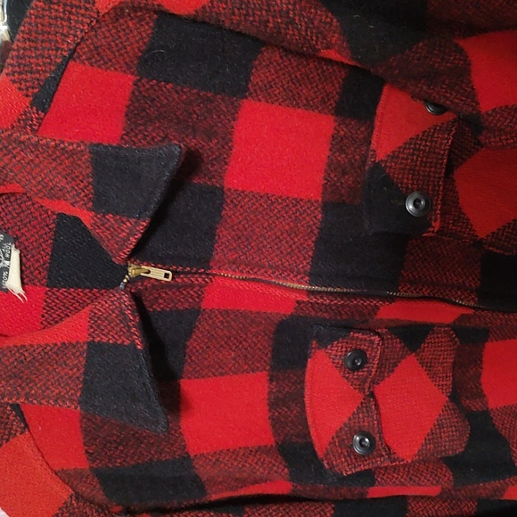 100% Wool Plaid Hunting Jacket - Picture 3 of 8